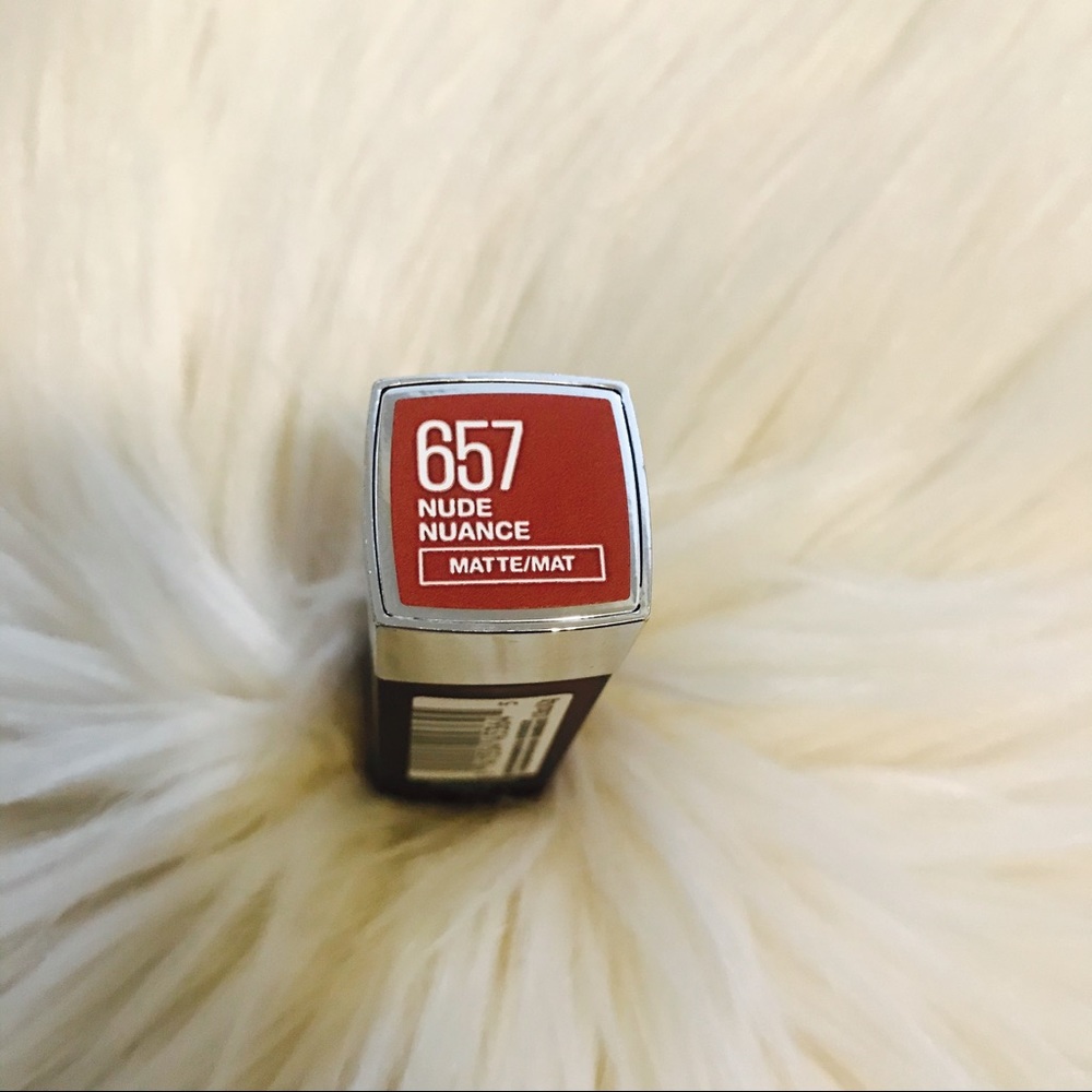 🧡Maybelline Matte Lipstick - 657 Nude Nuance